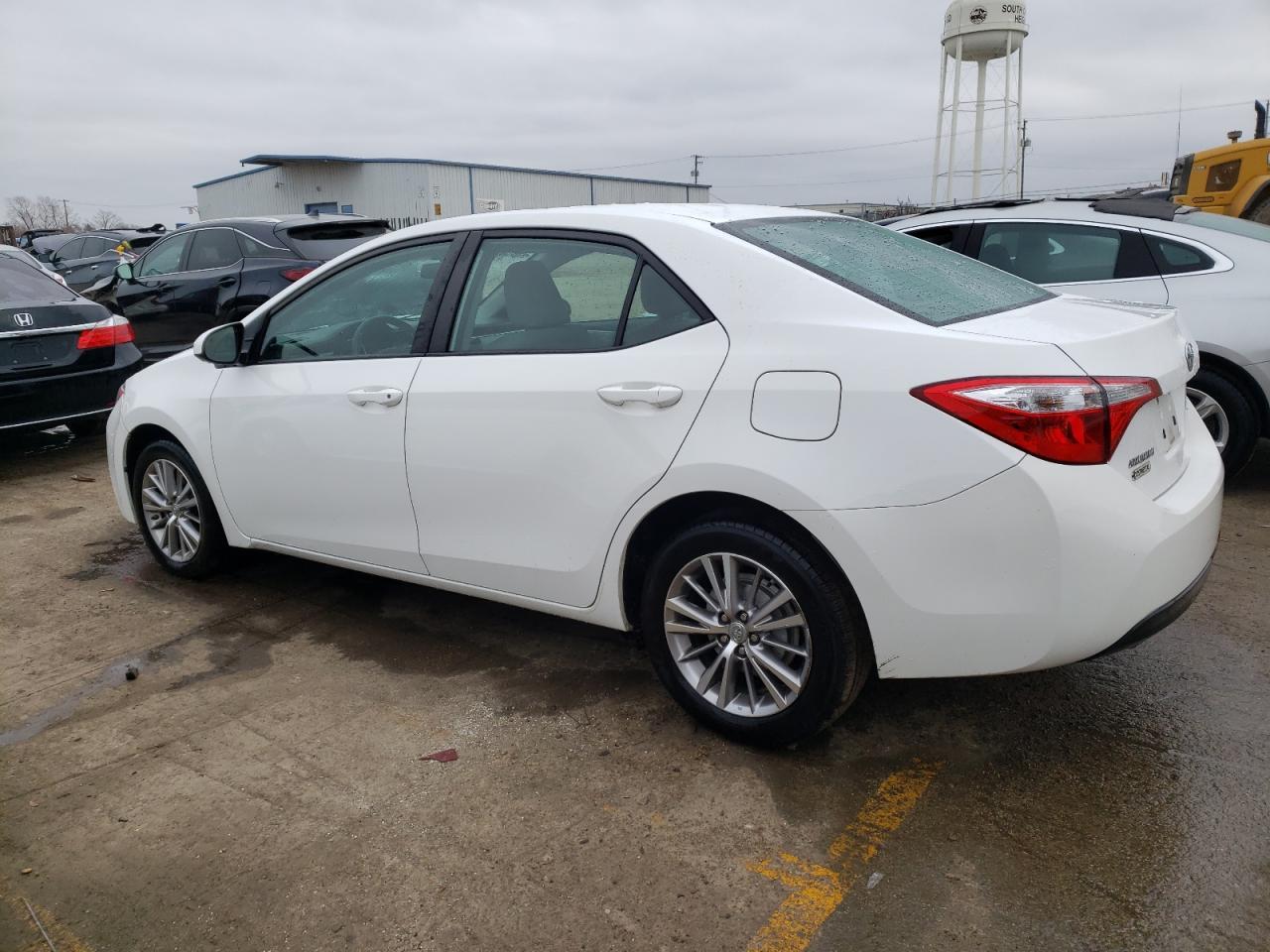 2015 TOYOTA COROLLA L - Image 2