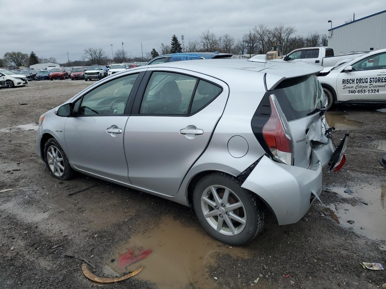 2016 TOYOTA PRIUS C - Фото 2