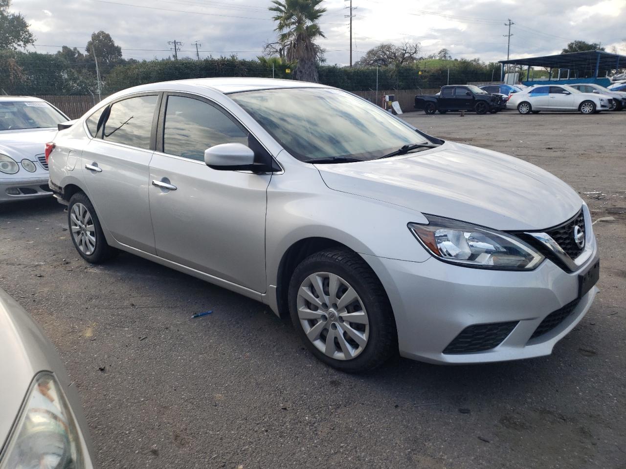 2017 NISSAN SENTRA S - Фото 4