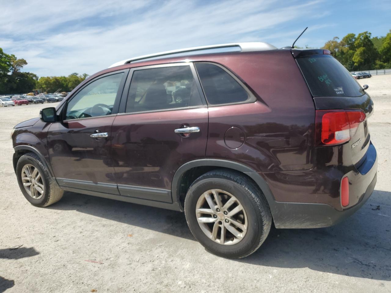 2015 KIA SORENTO LX - Image 2