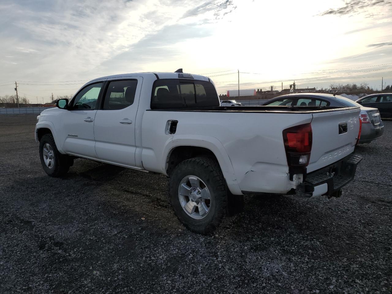 2019 TOYOTA TACOMA DOU - Фото 2