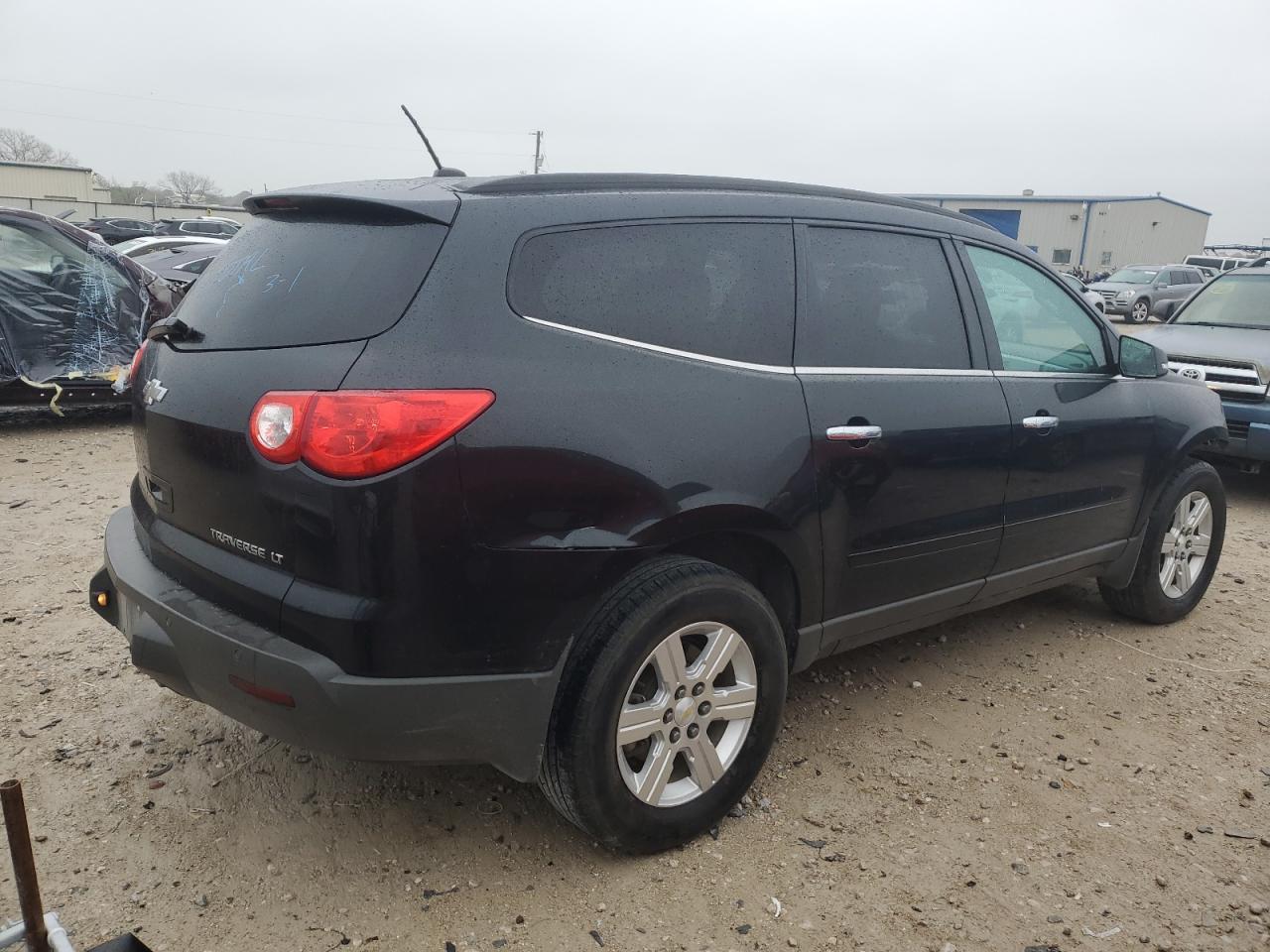 2012 CHEVROLET TRAVERSE L - Image 3