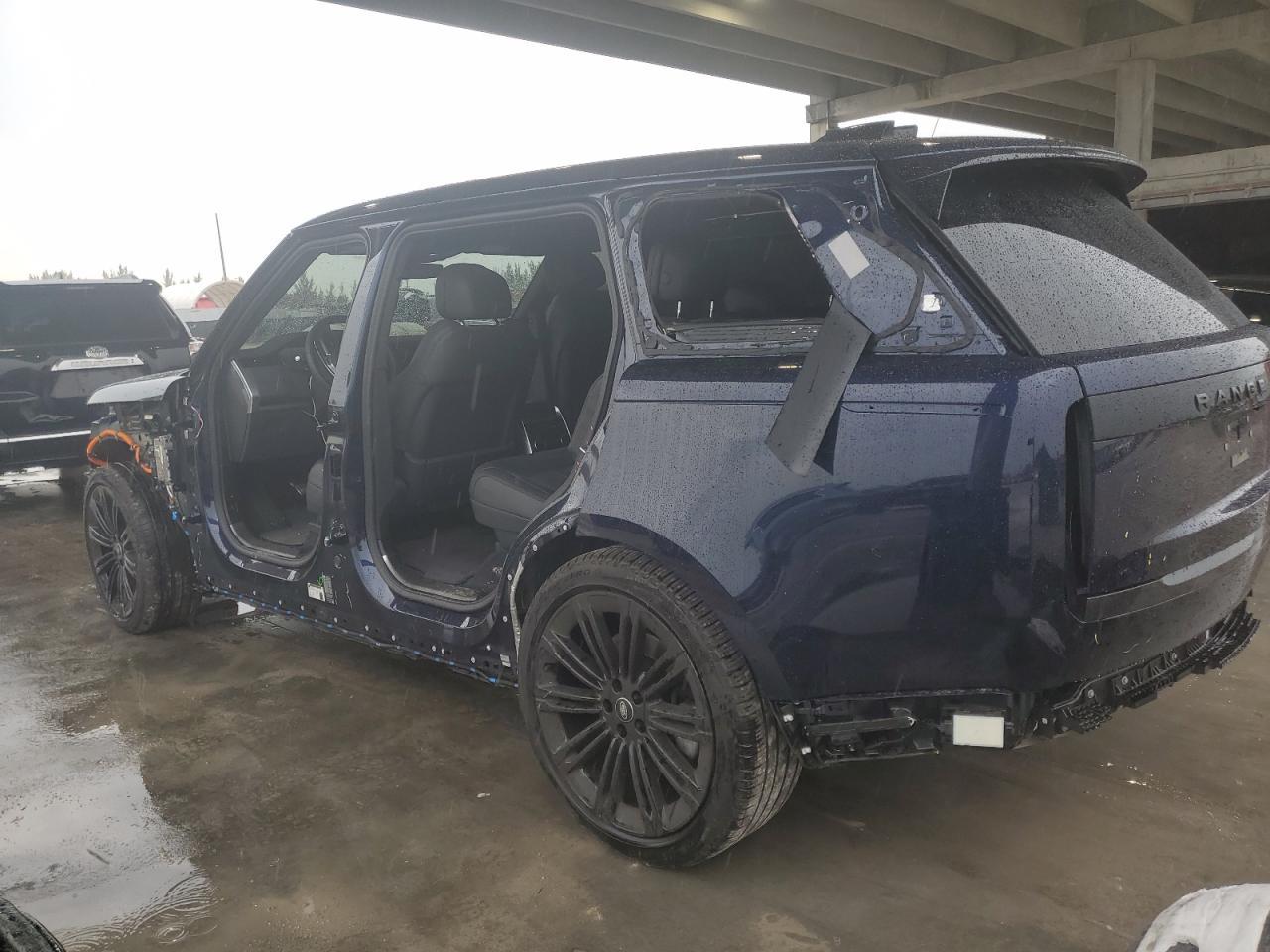 2023 LAND ROVER RANGE ROVE - Image 2