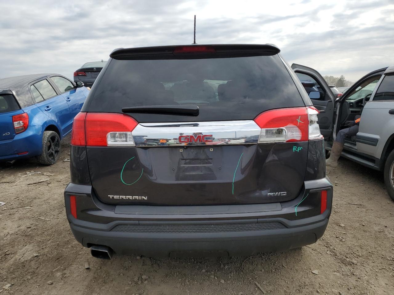2016 GMC TERRAIN SL - Image 6