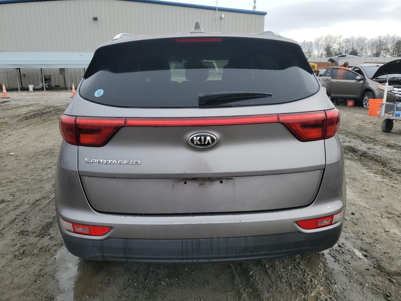 2017 KIA SPORTAGE L - Image 6