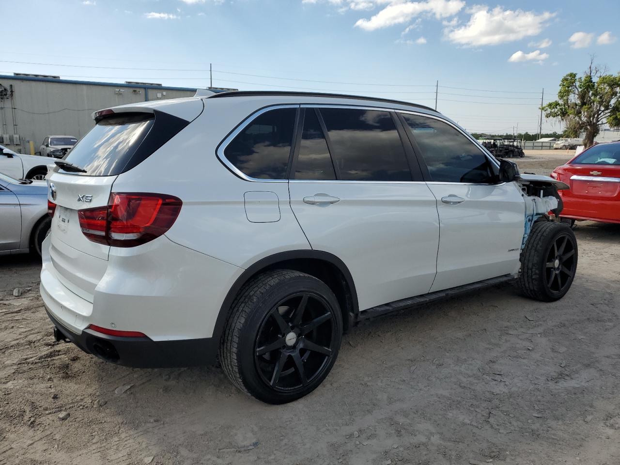 2016 BMW X5 XDRIVE3 - Фото 3