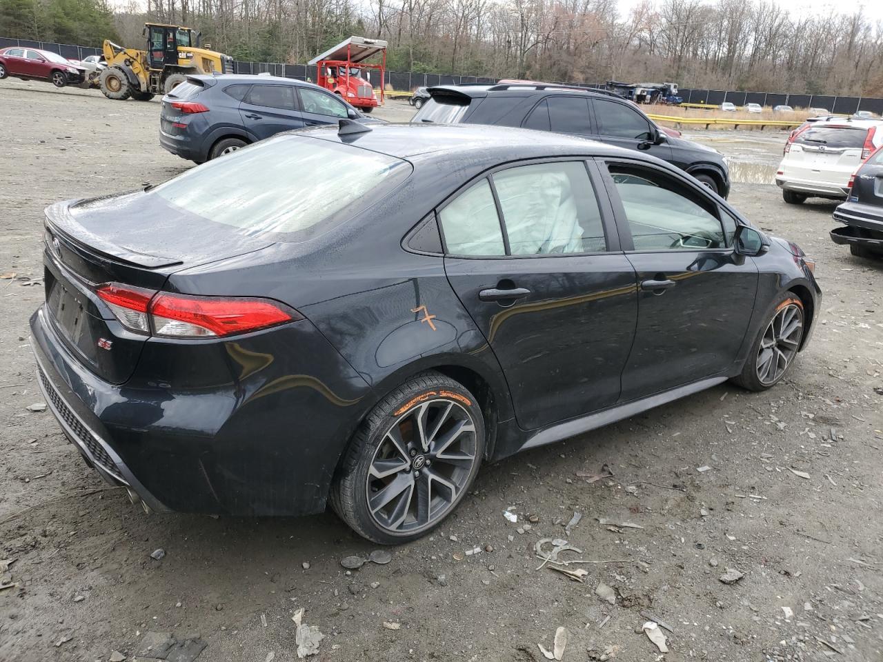 2020 TOYOTA COROLLA SE - Фото 3