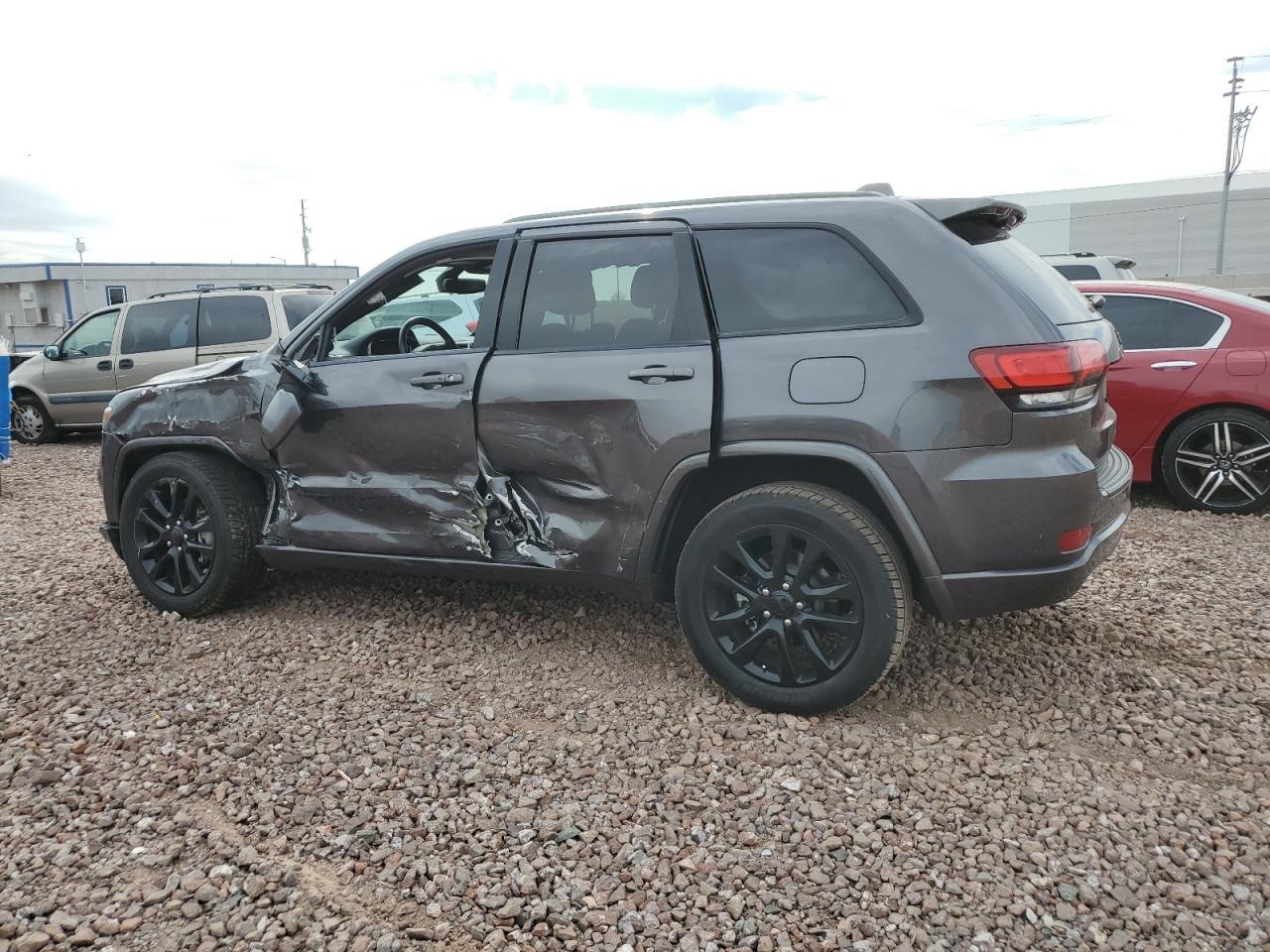 2018 JEEP GRAND CHER - Image 2
