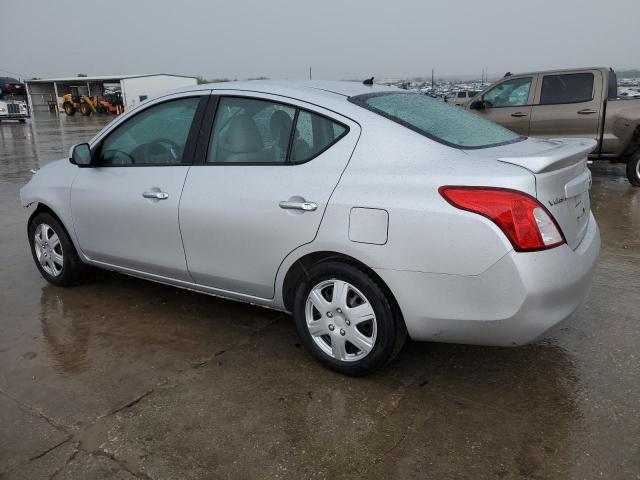 2014 Nissan Versa S - Фото 2