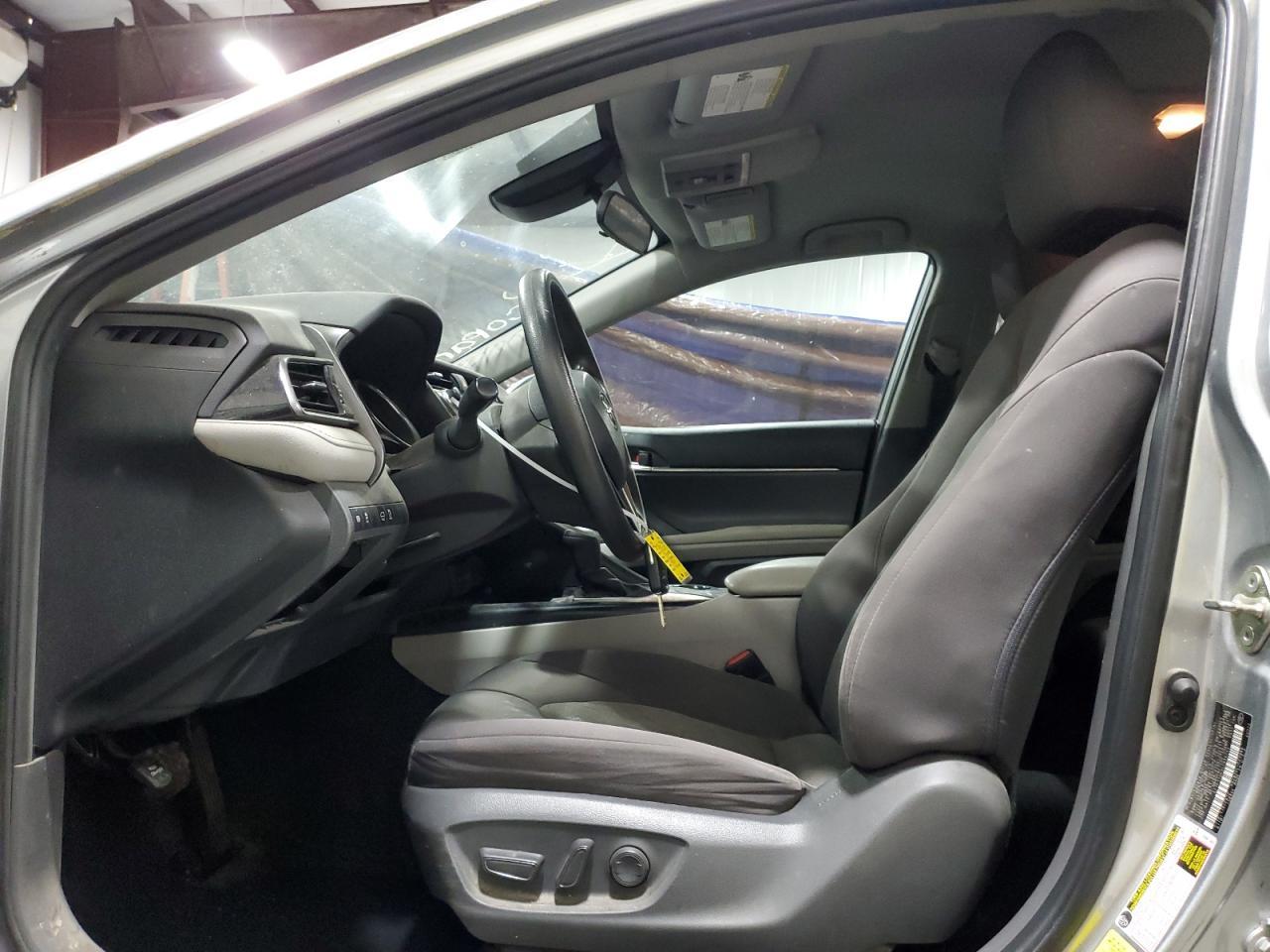 2020 TOYOTA CAMRY LE - Image 7