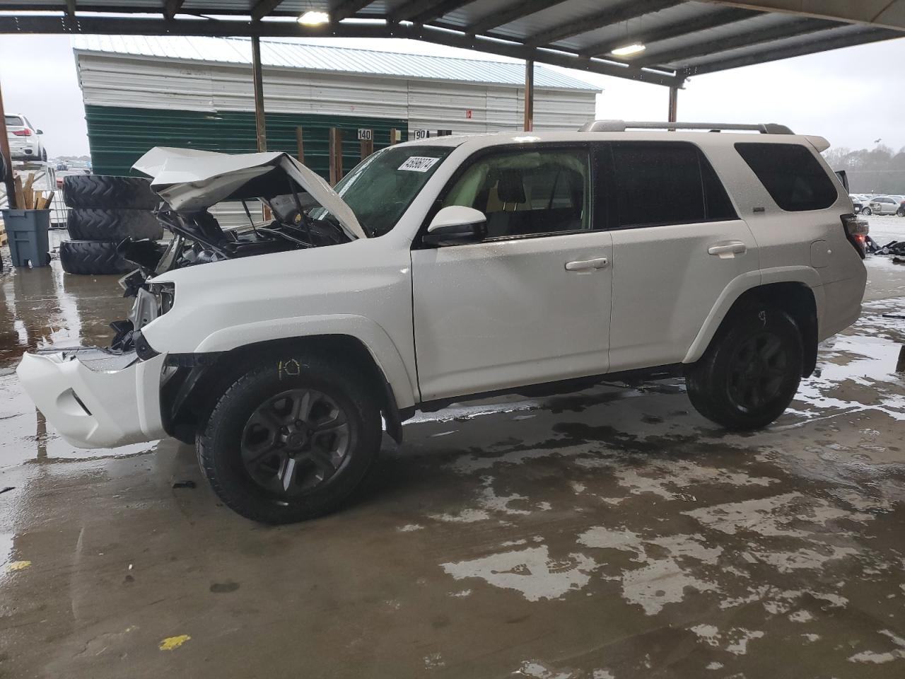 2018 TOYOTA 4RUNNER SR