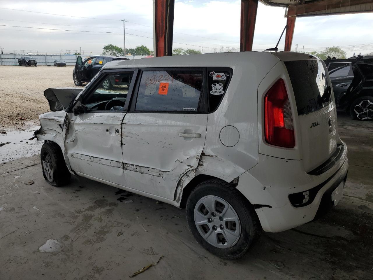 2013 KIA SOUL - Image 2