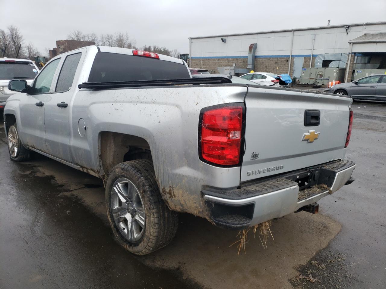 2017 CHEVROLET SILVERADO - Image 2