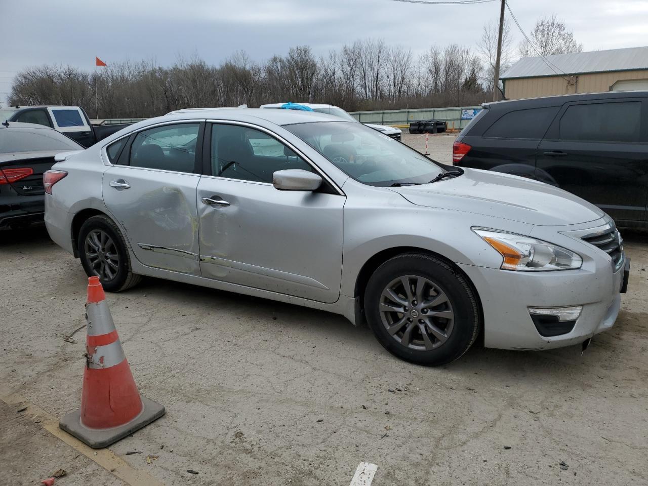 2015 NISSAN ALTIMA 2.5 - Фото 4