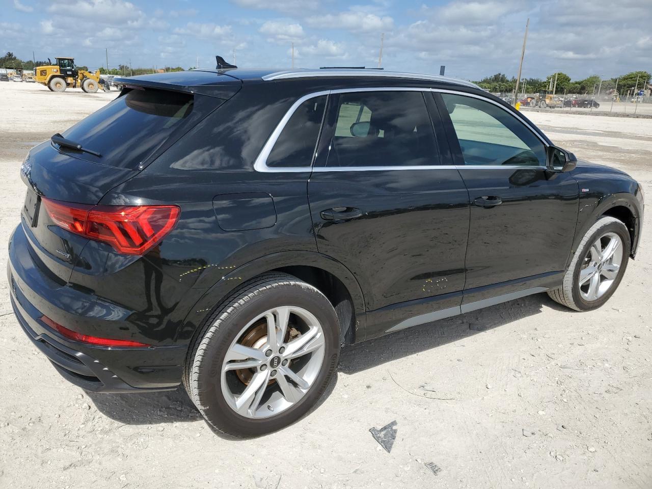 2021 AUDI Q3 PREMIUM - Фото 3