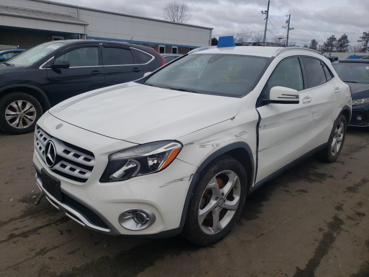 2018 MERCEDES-BENZ GLA 250 4M car image