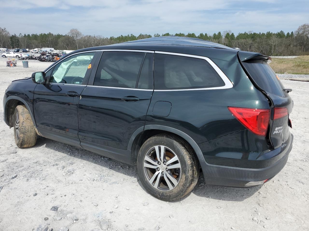 2017 HONDA PILOT EXL - Image 2