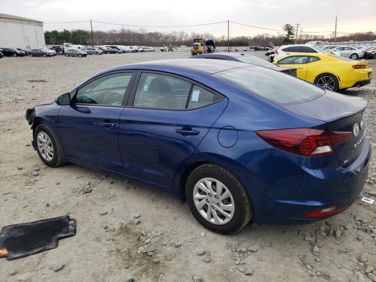 2019 HYUNDAI ELANTRA SE - Image 2