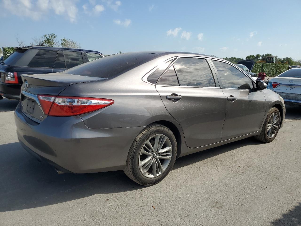 2017 TOYOTA CAMRY LE - Фото 3