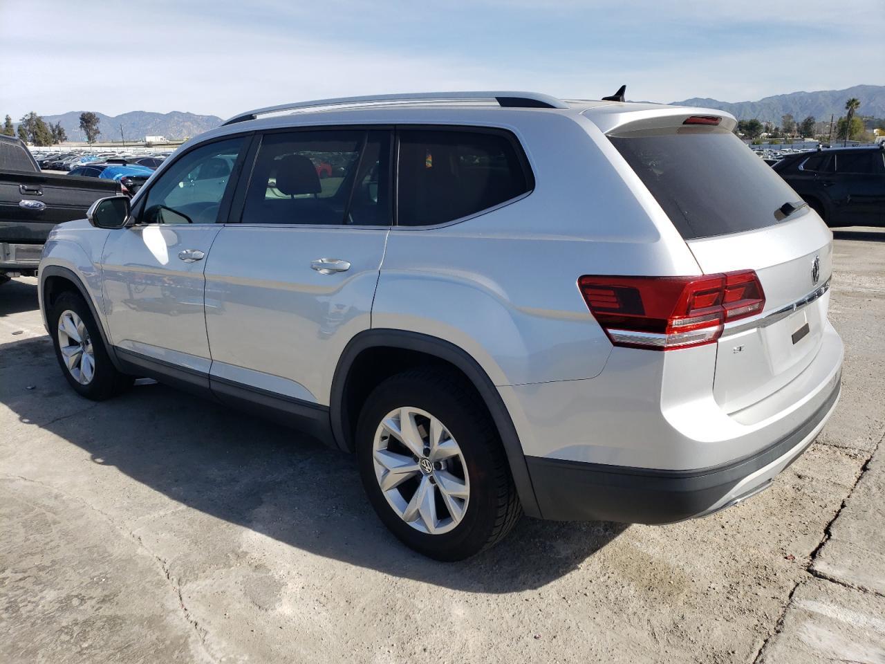 2018 VOLKSWAGEN ATLAS SE - Фото 2