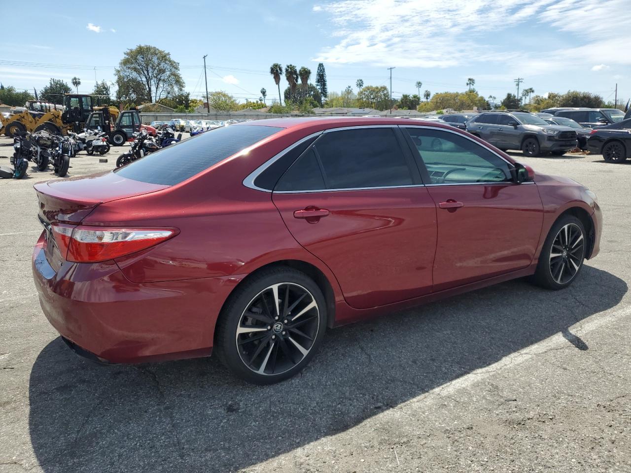 2017 TOYOTA CAMRY LE - Фото 3