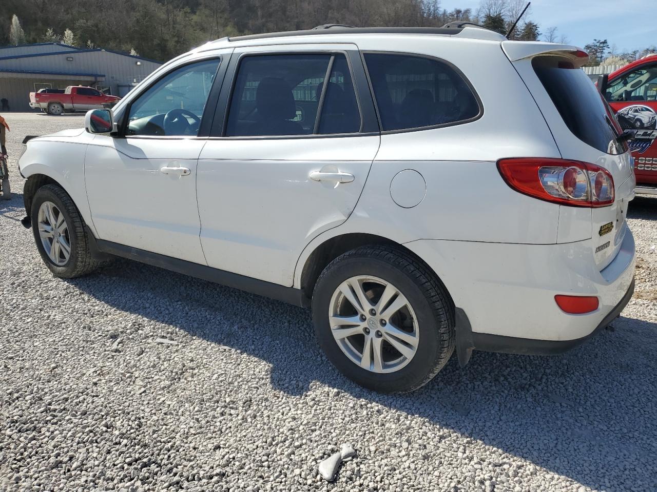 2010 HYUNDAI SANTA FE S - Image 2