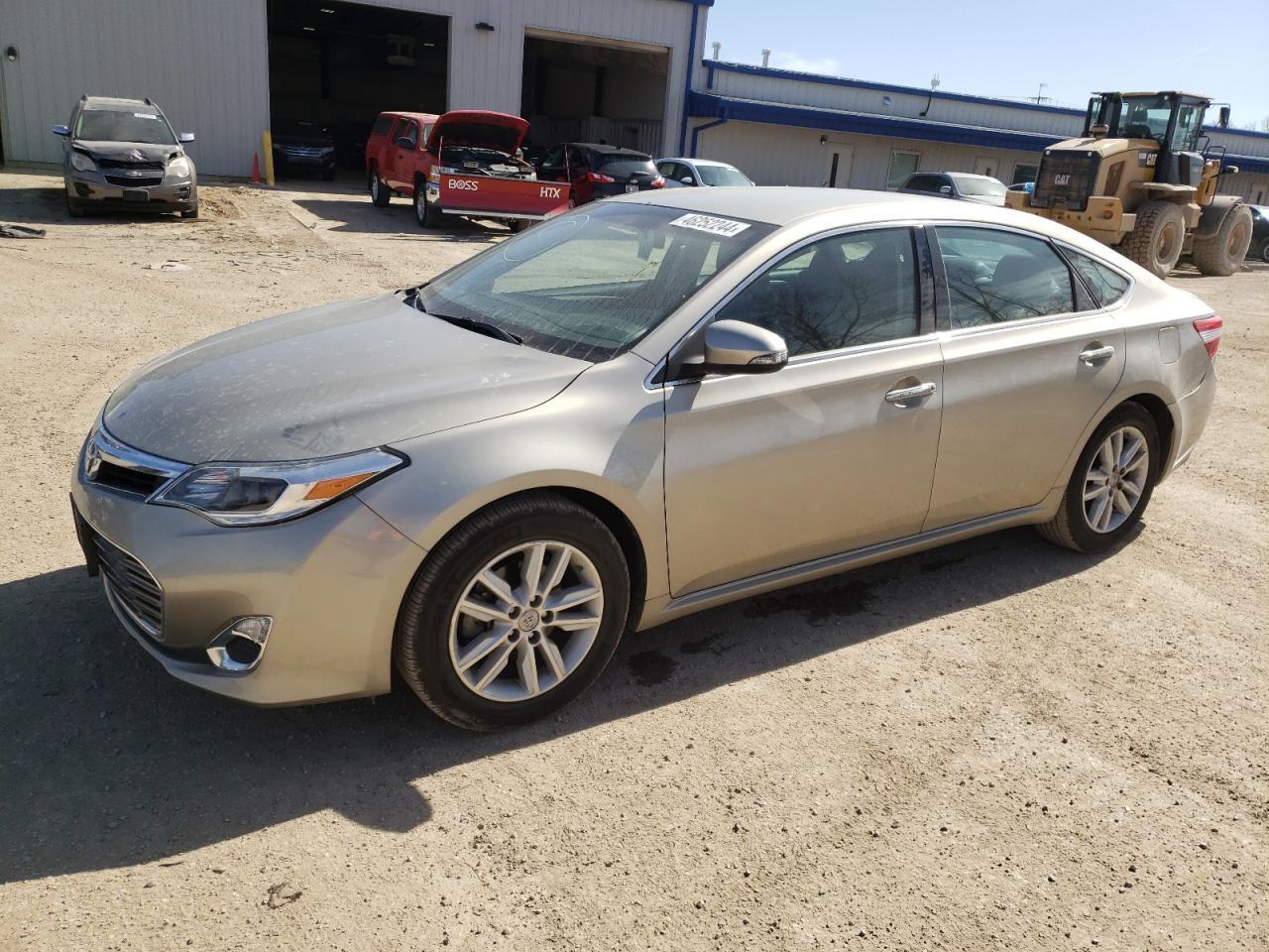 2015 TOYOTA AVALON XLE
