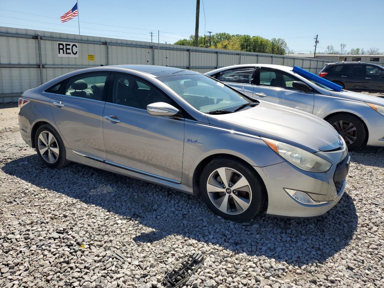 2011 HYUNDAI SONATA HYB - Image 4