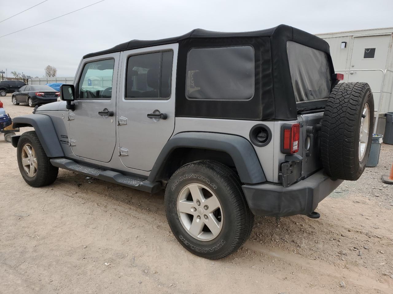 2015 JEEP WRANGLER U - Image 2