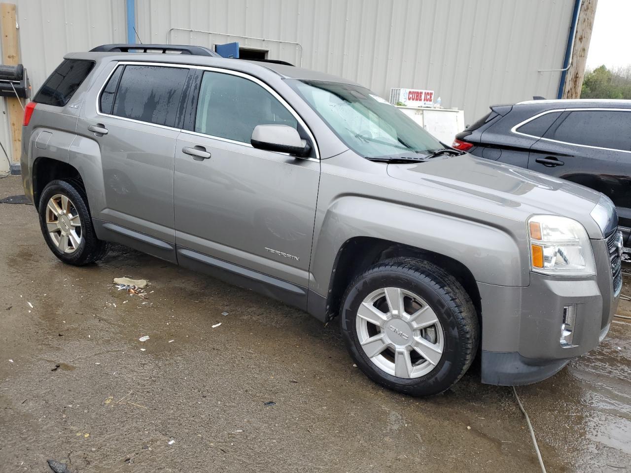 2012 GMC TERRAIN SL - Image 4