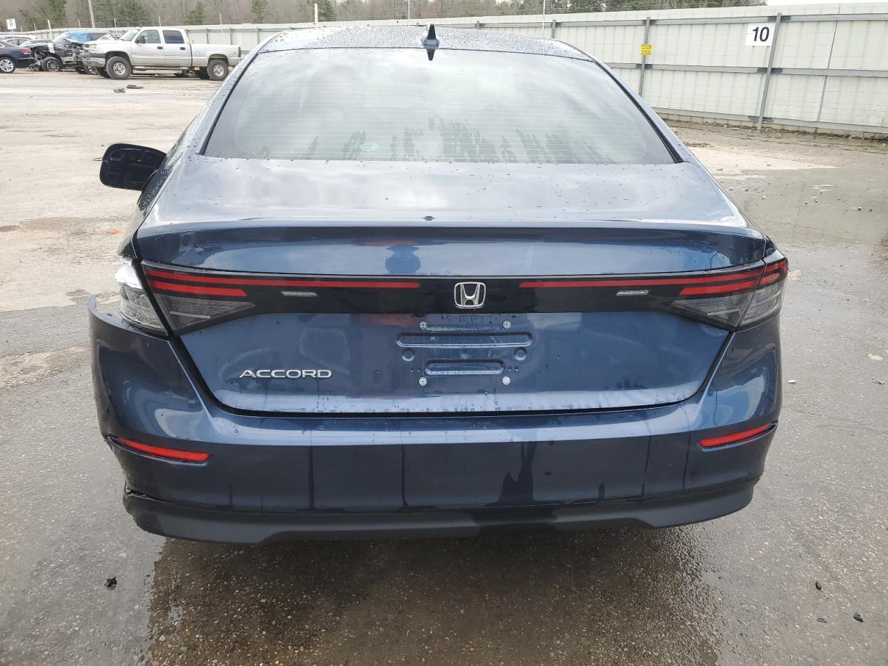 2024 HONDA ACCORD EX - Image 6