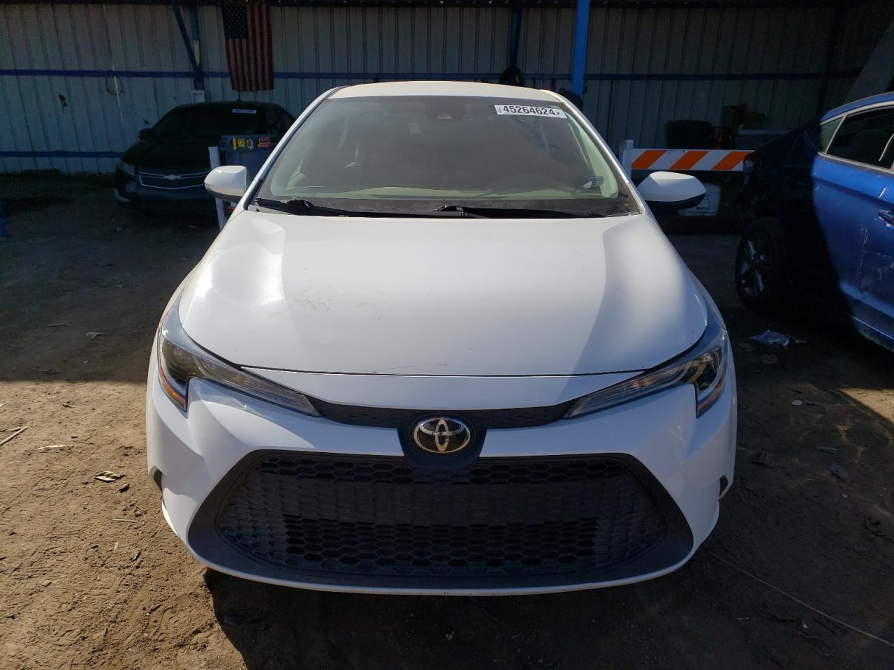 2021 TOYOTA COROLLA LE - Фото 5