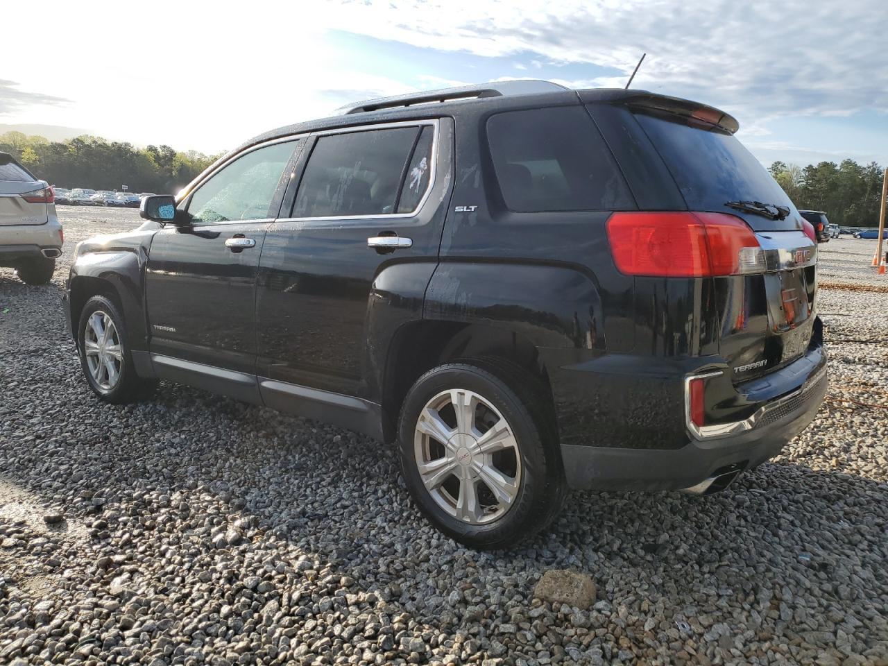 2016 GMC TERRAIN SL - Image 2
