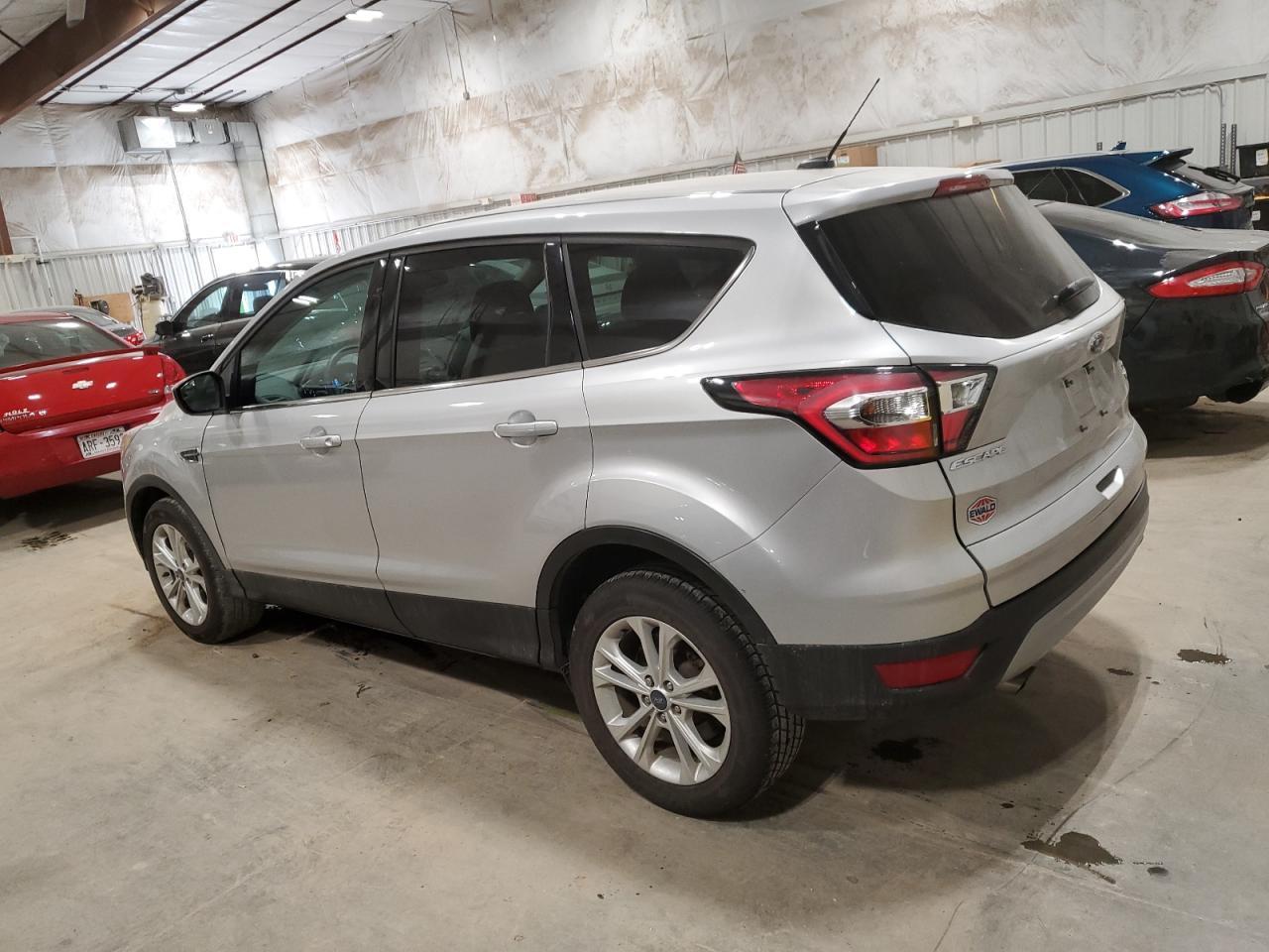 2017 FORD ESCAPE SE - Image 2