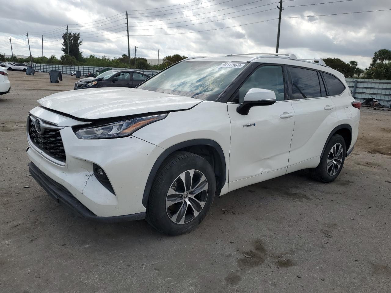 2020 TOYOTA HIGHLANDER car image