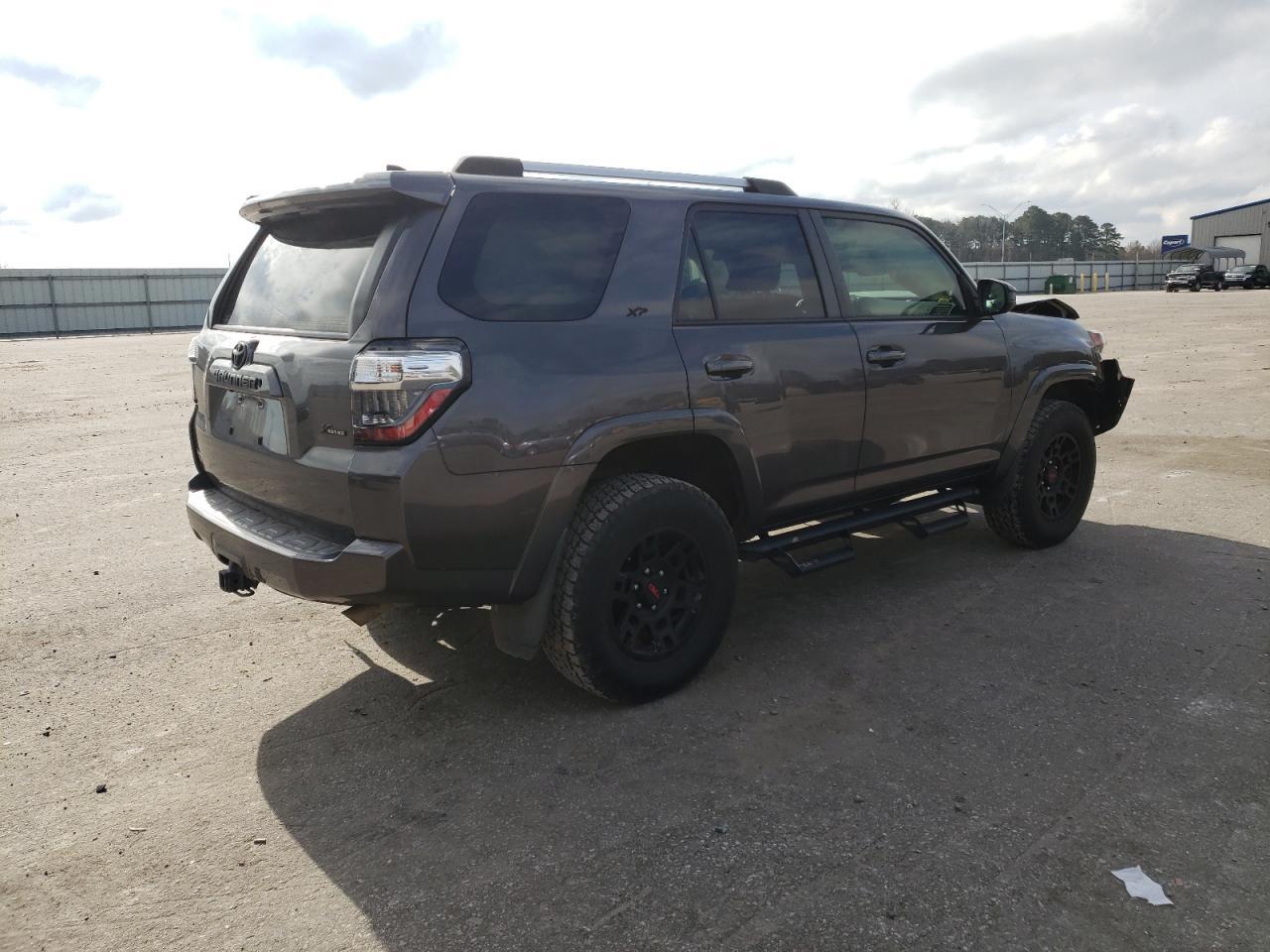 2019 TOYOTA 4RUNNER SR - Фото 3
