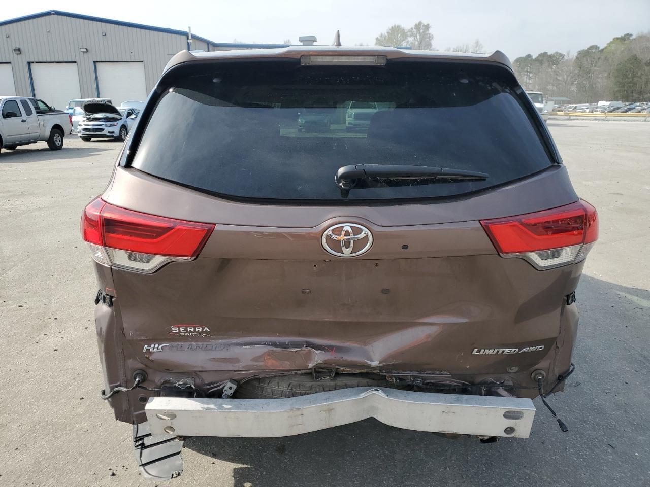 2018 TOYOTA HIGHLANDER - Фото 6
