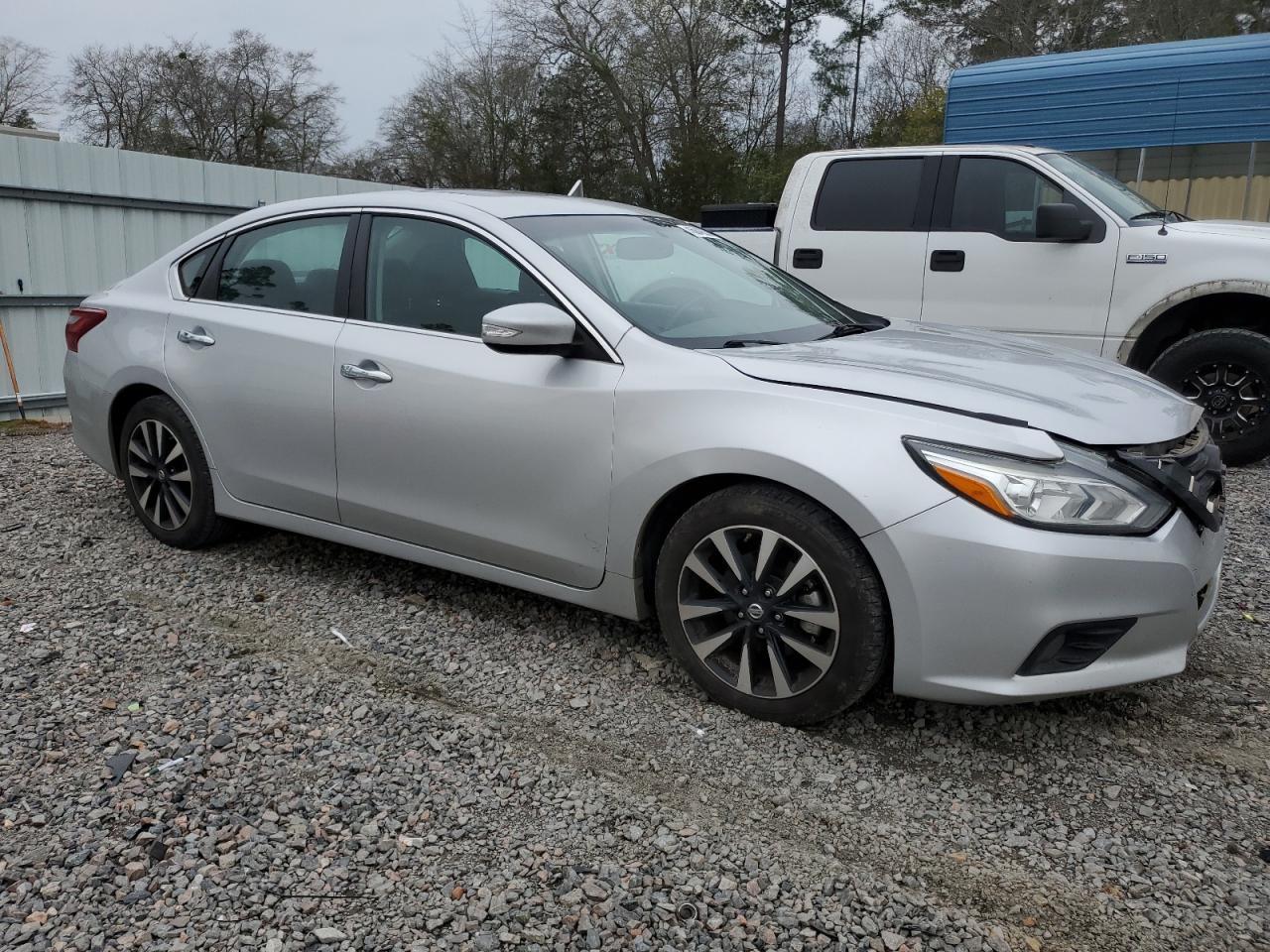 2018 NISSAN ALTIMA 2.5 - Image 4