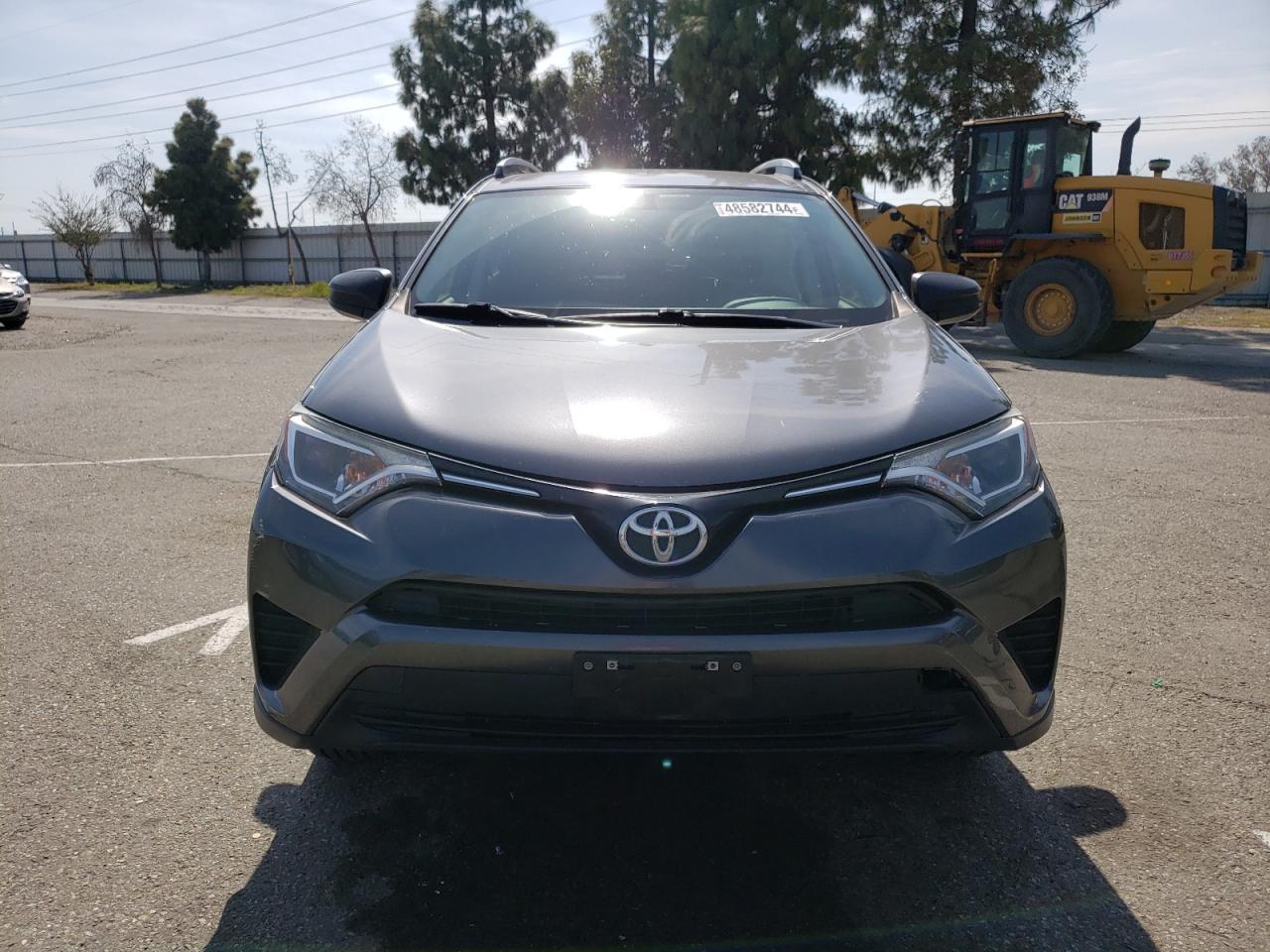 2016 TOYOTA RAV4 LE - Фото 5