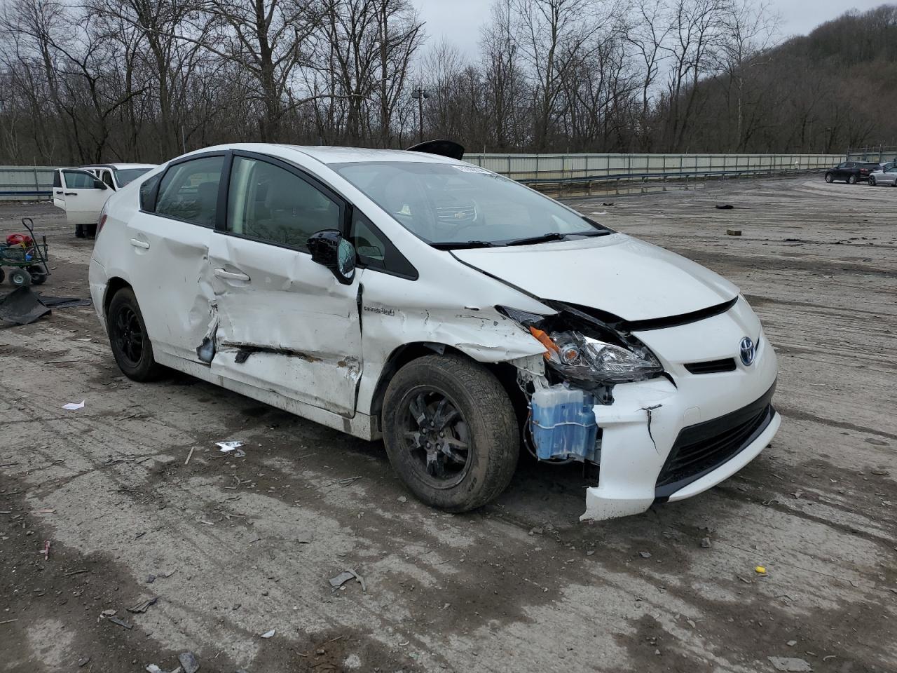 2015 TOYOTA PRIUS - Фото 4