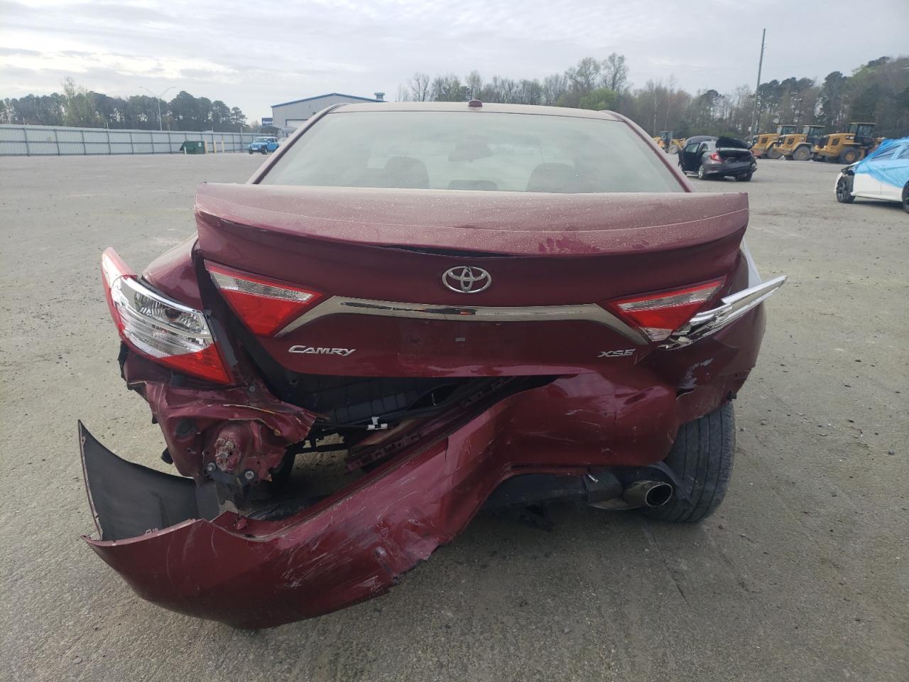 2017 TOYOTA CAMRY LE - Фото 6