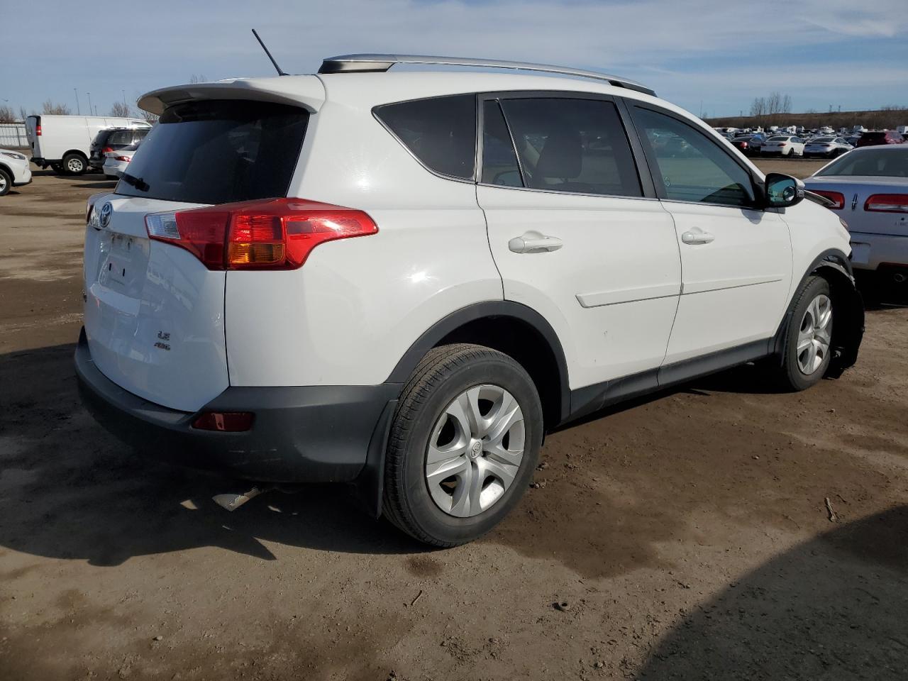 2015 TOYOTA RAV4 LE - Image 3