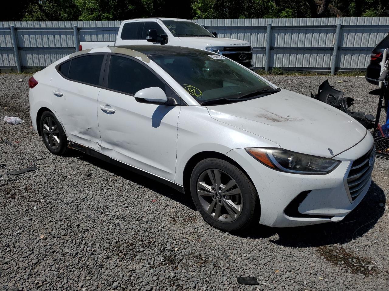 2017 HYUNDAI ELANTRA SE - Image 4
