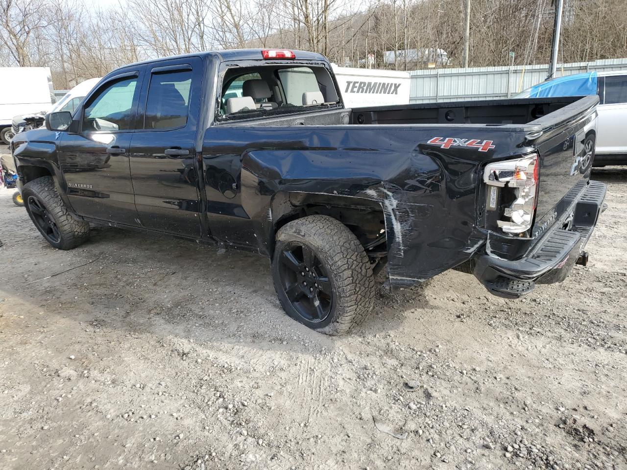 2017 CHEVROLET SILVERADO - Фото 2