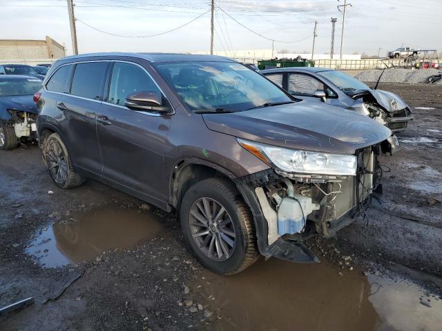 2019 Toyota Highlander Se - Фото 4
