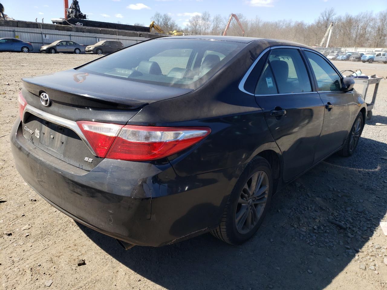 2016 TOYOTA CAMRY LE - Фото 3