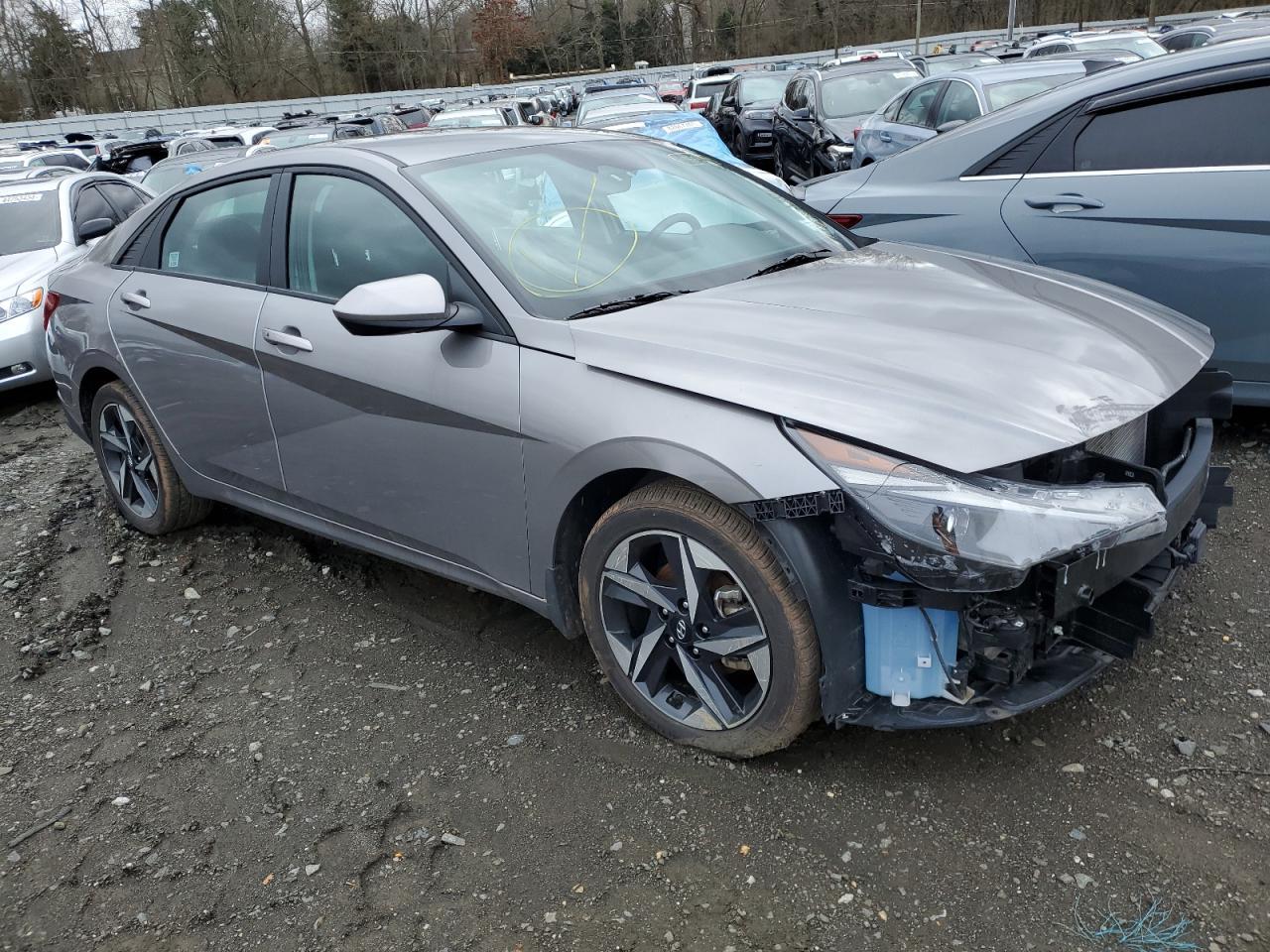 2023 HYUNDAI ELANTRA SE - Image 4