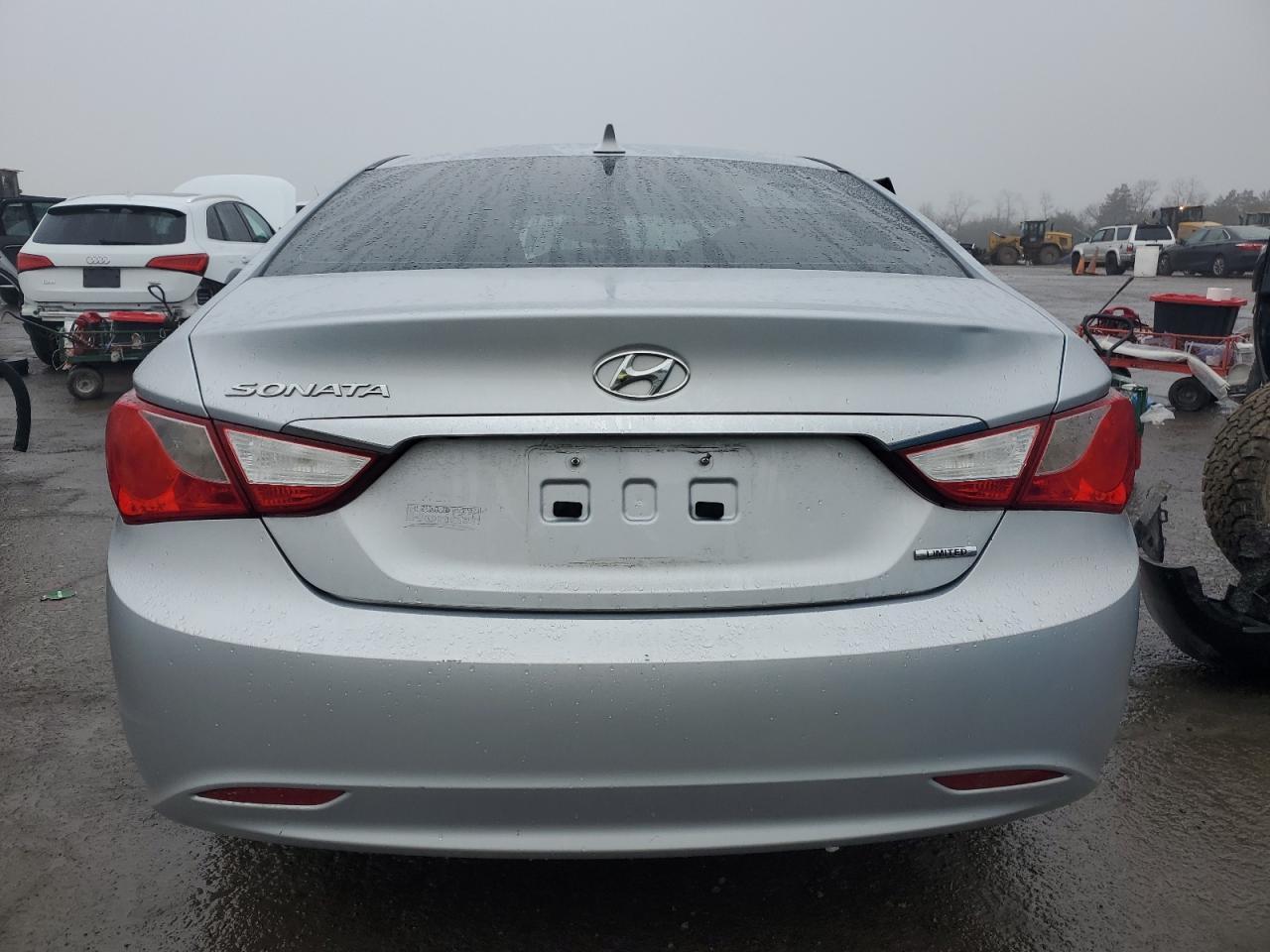 2011 HYUNDAI SONATA SE - Фото 6