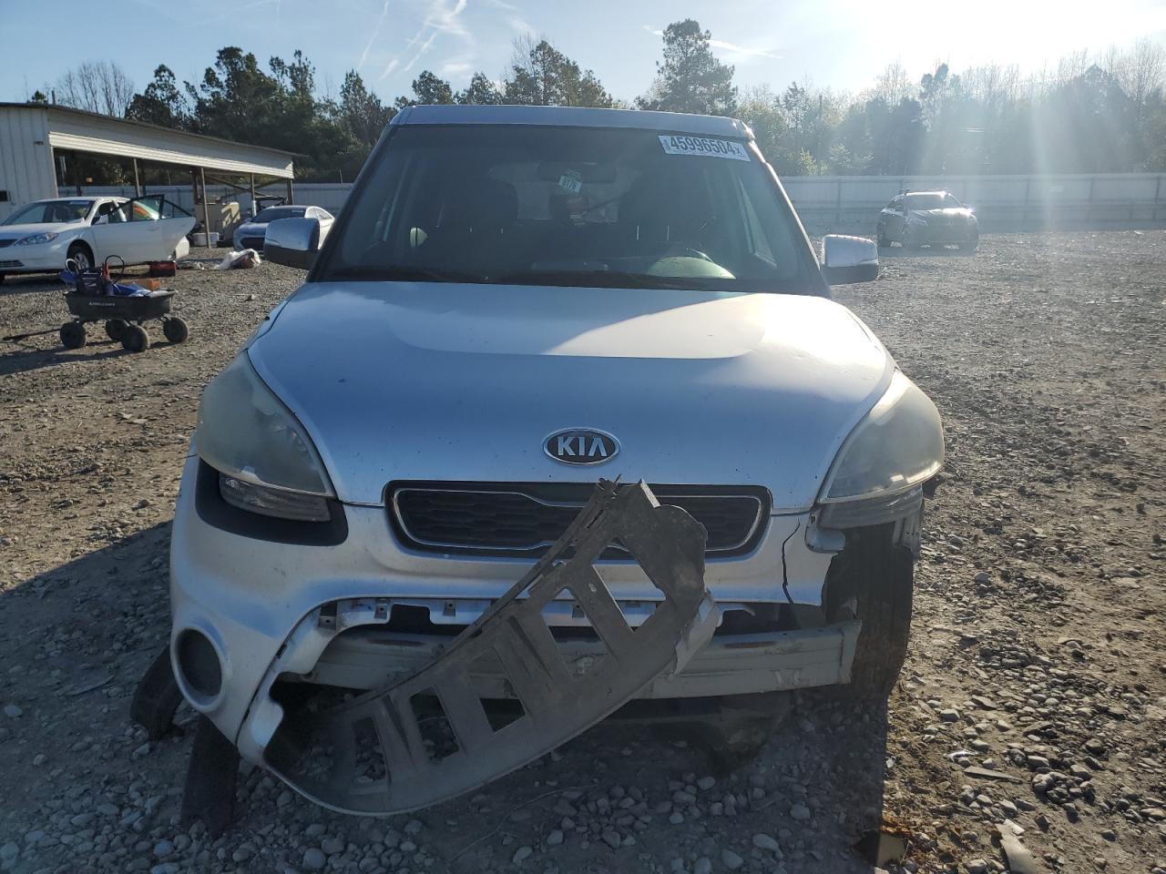 2013 KIA SOUL + - Image 5