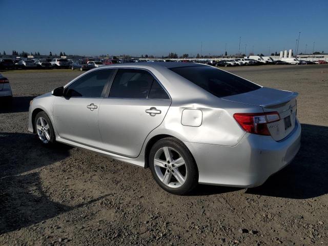 2013 Toyota Camry L - Фото 2